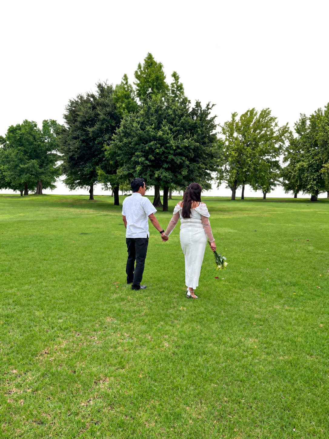 Claudia y Saúl juntos en el día de su boda